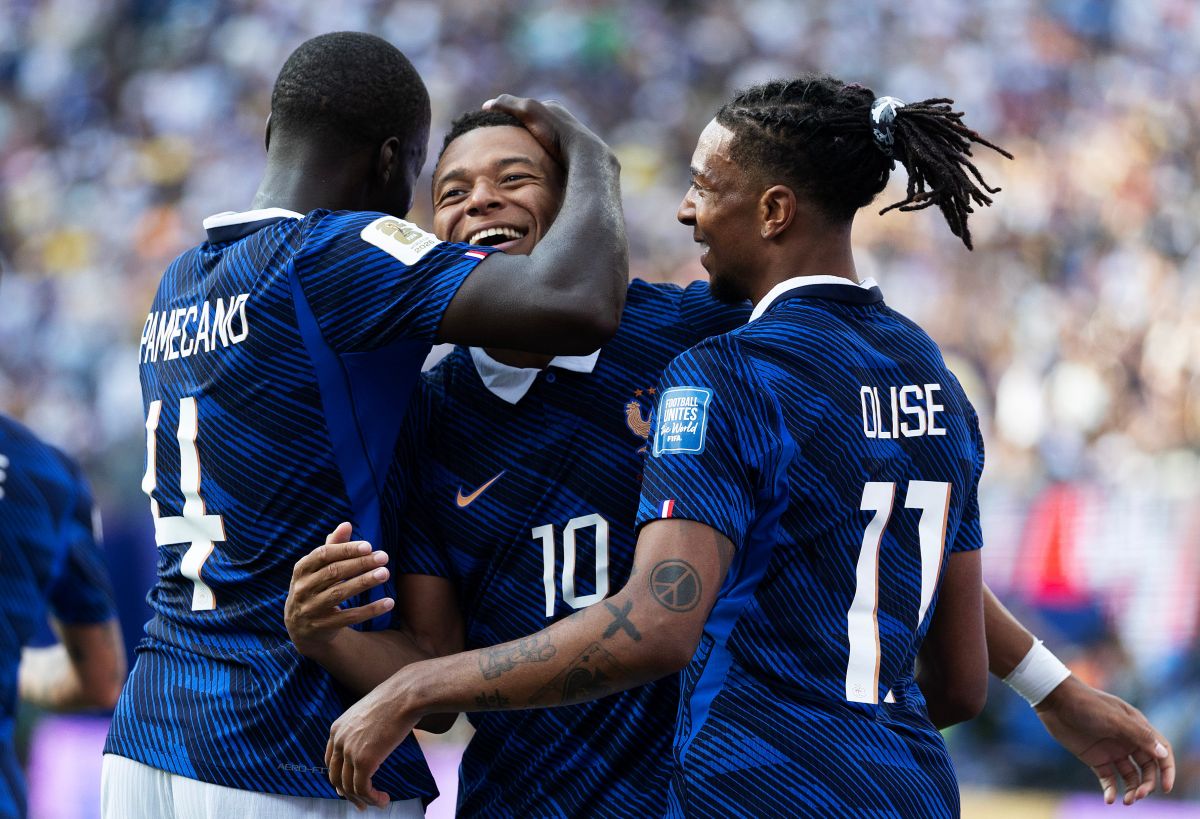 Kylian Mbappe pitches Real Madrid move to France teammate Michael Olise